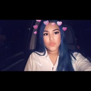 Meet your Posher, Vanessa